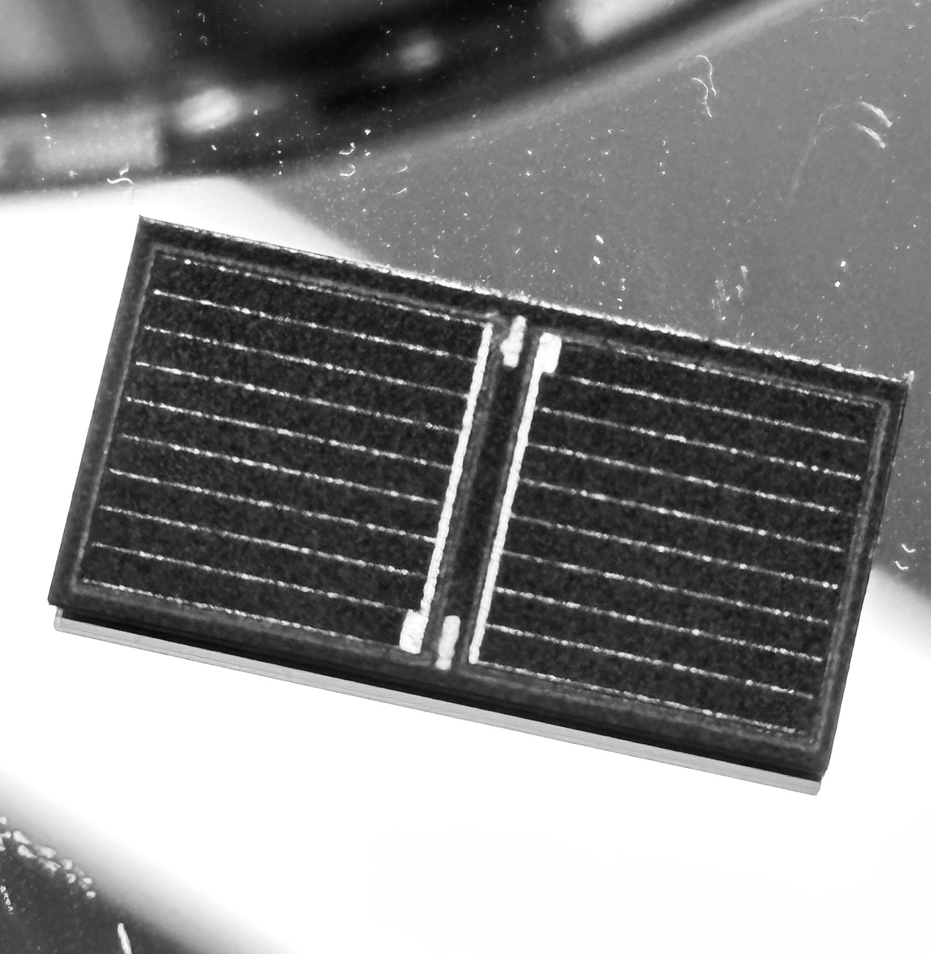 太空太阳能电池使用什么金属？提高效率和耐用性的关键材料